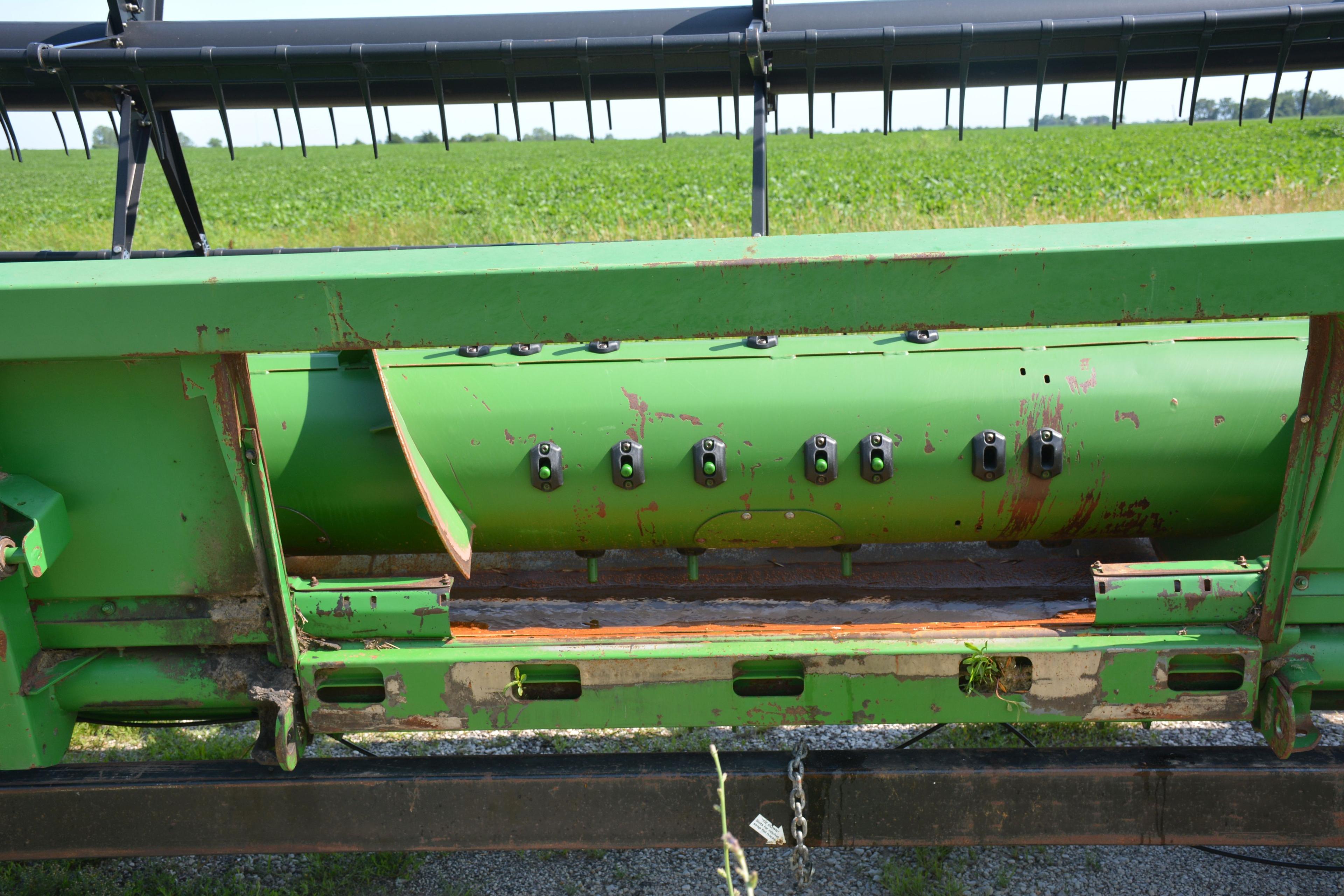 2004 John Deere 630f Hydra Flex, 30’, Poly Skid Plates, Full Width Poly Fin