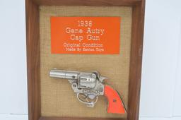 Gene Autry Cap Gun, 1938, Made only 1 year - works, by Kenton Toys