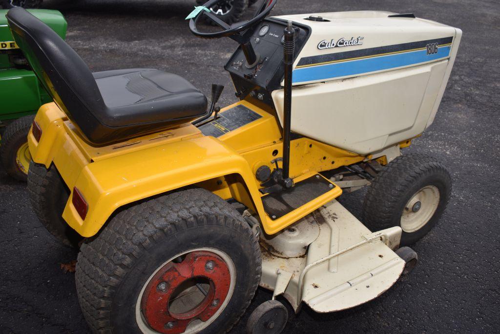 Cub Cadet 1806, Kohler M189 Engine, 519 Hrs, 44" Deck