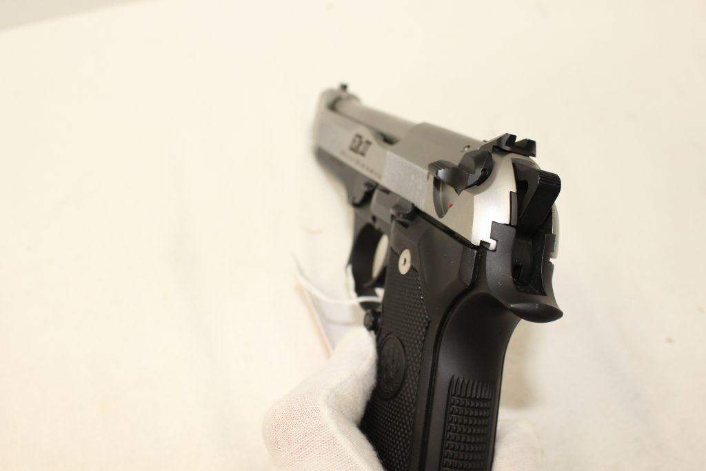 Beretta 92 G Elite2 , Novak Target Pistol, Brigadier Slide-Novak Sights and magazines, s/n BER225033