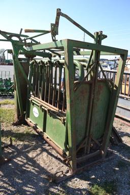 Powder River Catch Chute, Good Floor, Good Paint