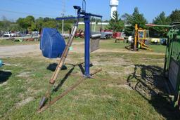 Lewis Cattle Rub Oiler/ Mineral Feeder Station