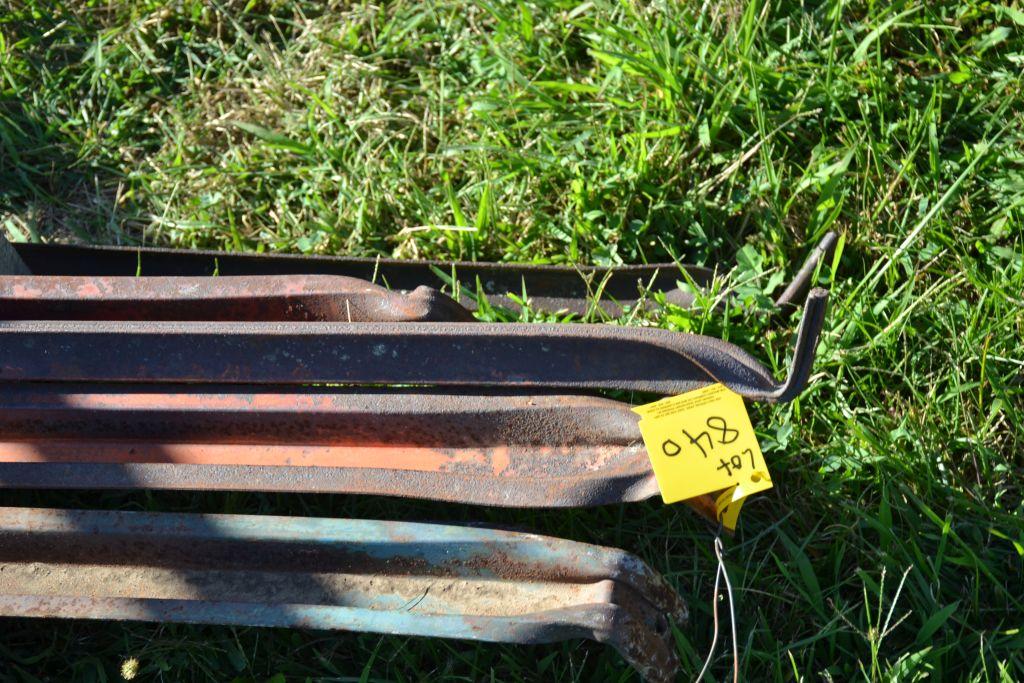Group of 5- 9' Boughten Fence Braces