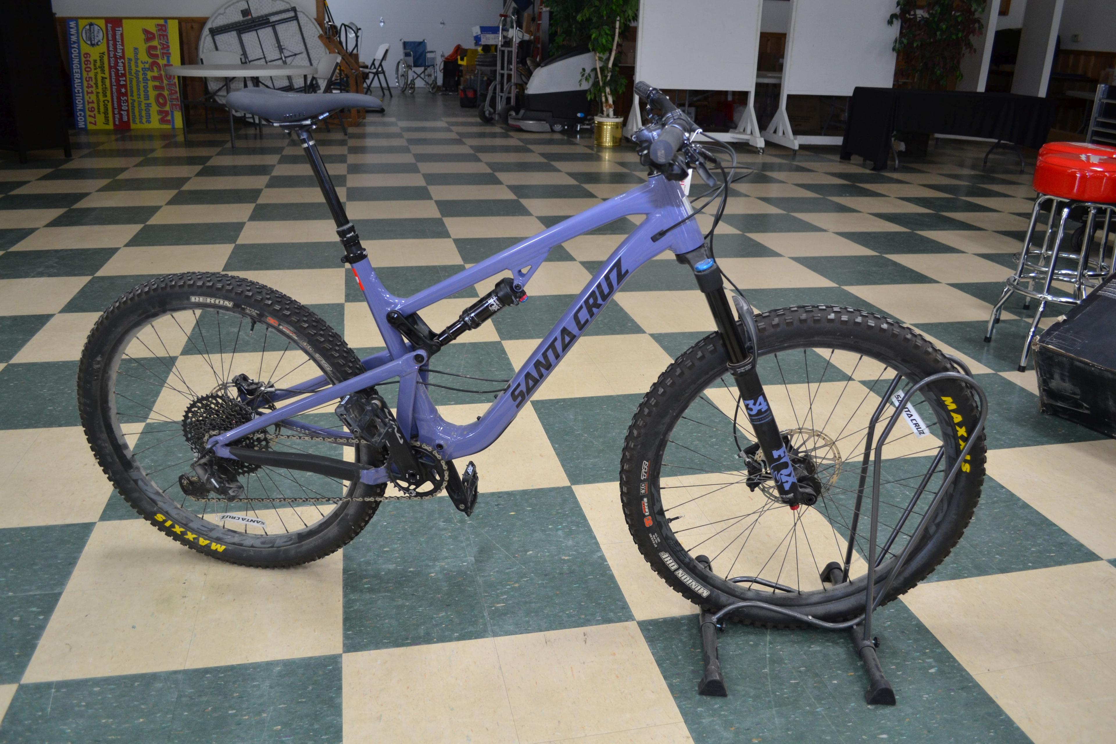 Santa Cruz Model 5010 12-Speed Trail Bike w/Fox 34 Performance Front Shocks and Fox DPS Dual-Piston