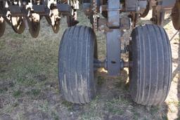 Crust Buster 3400 Drill, Excellent Condition, 15', Shaft Track, Pull Type, Good Tires, Manual, Small