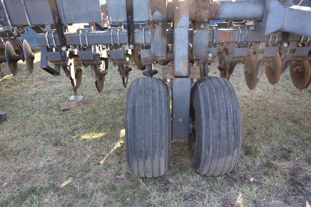 Crust Buster 3400 Drill, Excellent Condition, 15', Shaft Track, Pull Type, Good Tires, Manual, Small