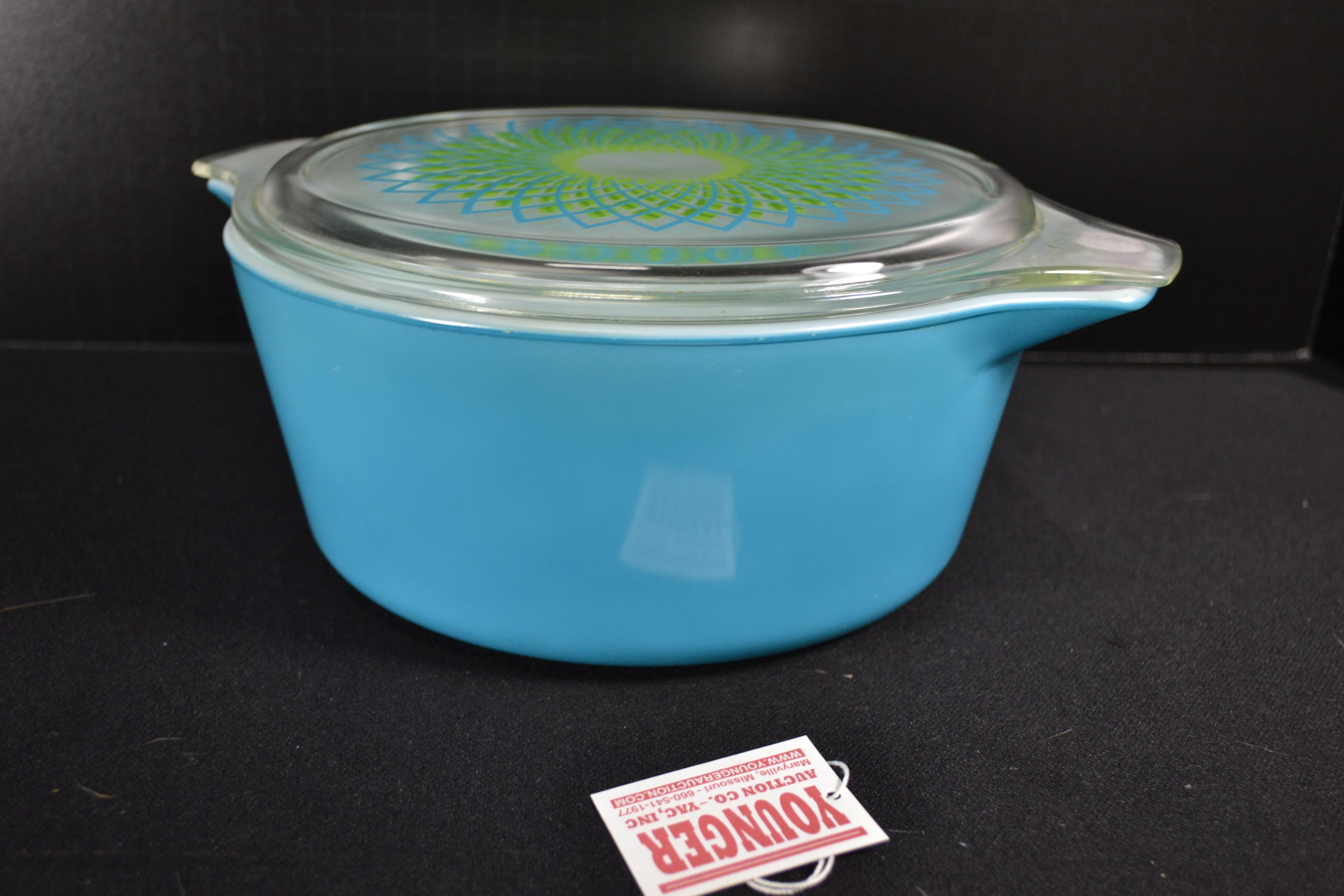 Pyrex Spirograph No. 475 Casserole w/Lid; Mfg. 1969-1970