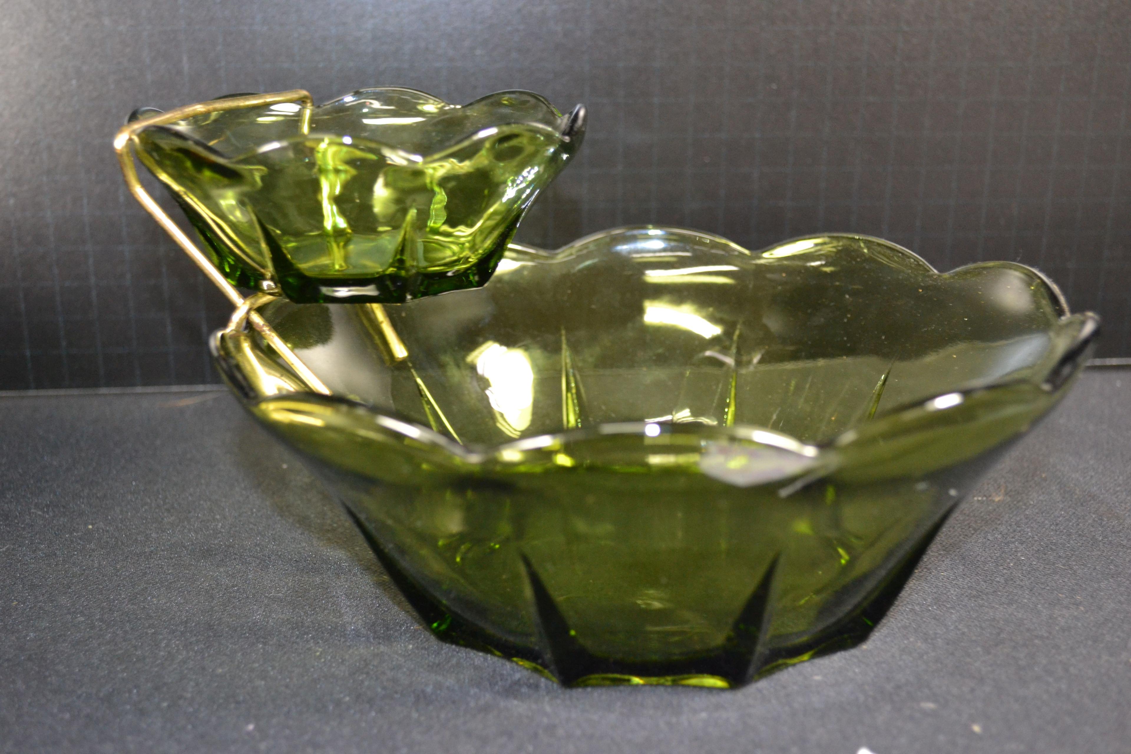 Clear Green Chip and Dip Set w/Cradle