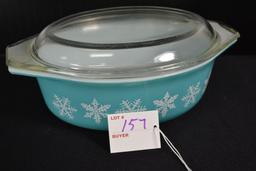 Pyrex White Snowflake on Turquoise No. 043 Casserole w/Lid; Mfg. 1956-1967