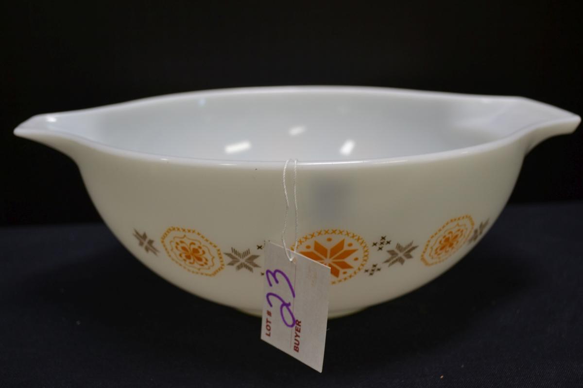 Pyrex Town and Country No. 444 Cinderella Bowl; Mfg. 1972-1978