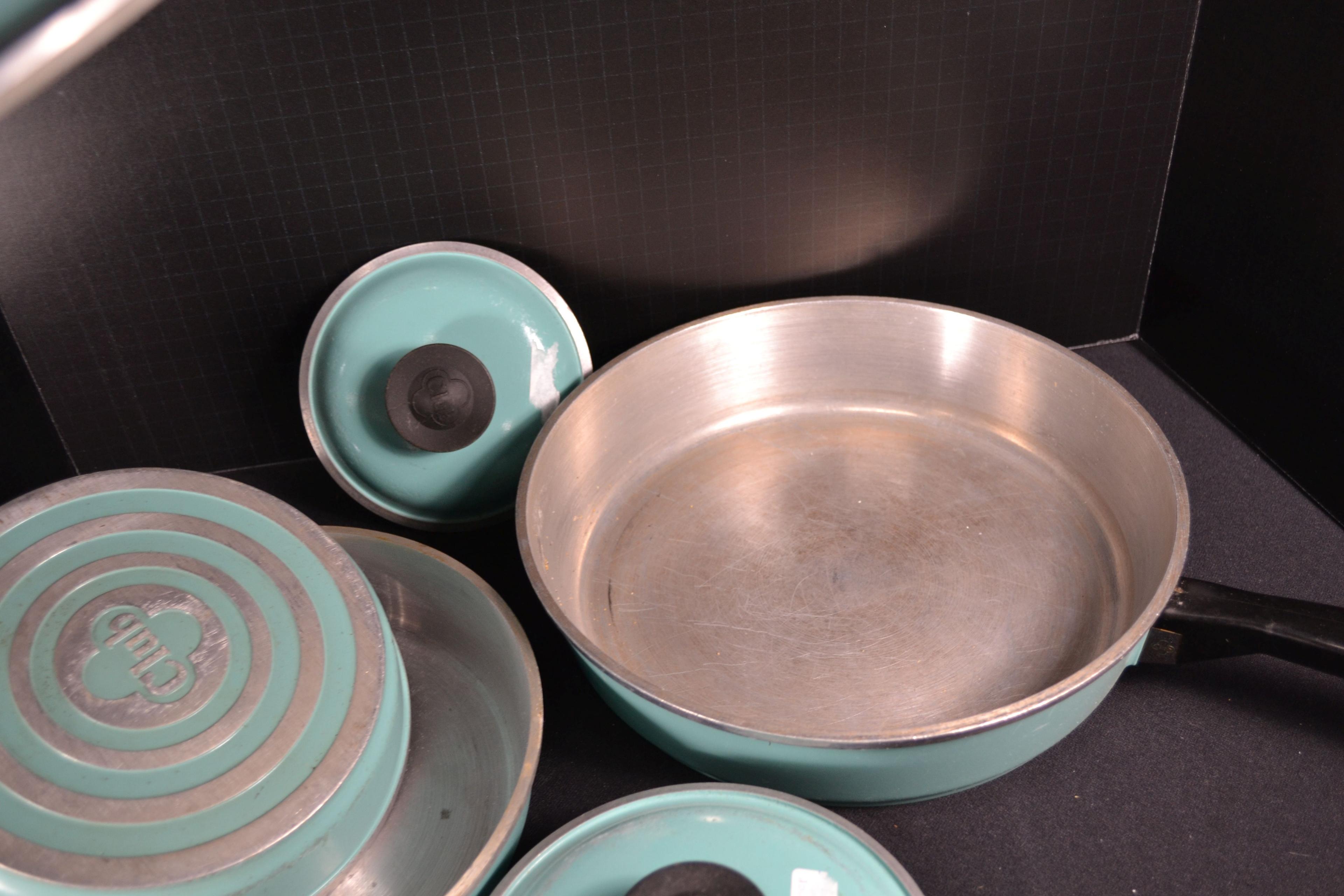 Club Aluminum Turquoise 6" and 12" Skillet w/Lid and 8" and 10" Open-Top Skillets and One Extra Lid