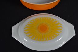 Pyrex Daisy No. 043 Casserole w/Lid; Mfg. 1968-1973