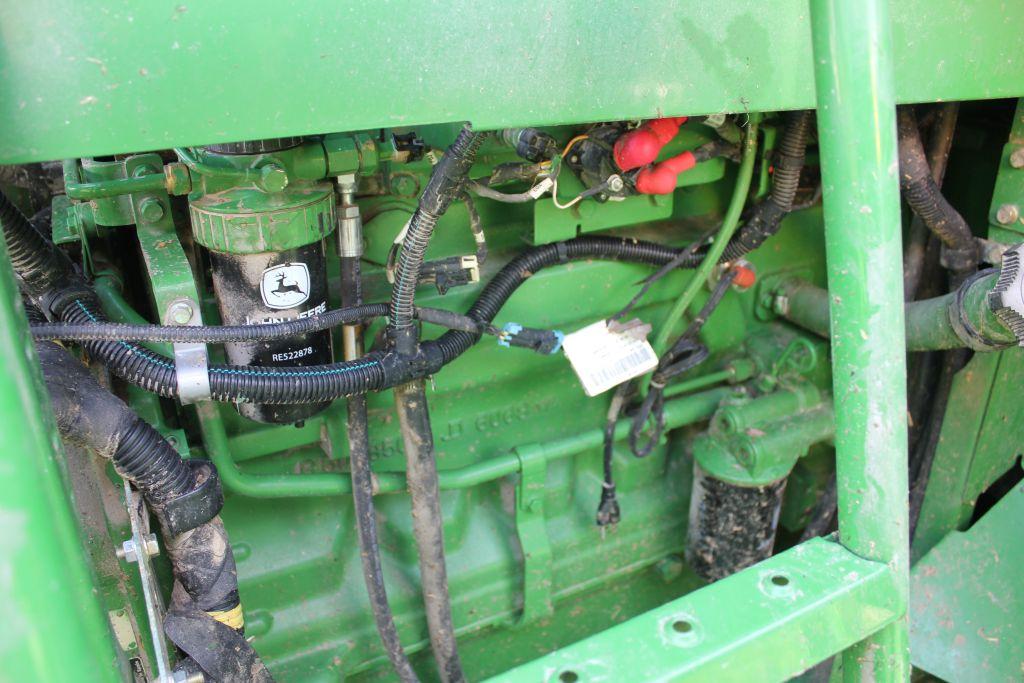 2013 John Deere S550 Combine, 2264E 1394S Hours, Rear Wheel Assist, Chopper, Backup Camera, Dual Gra