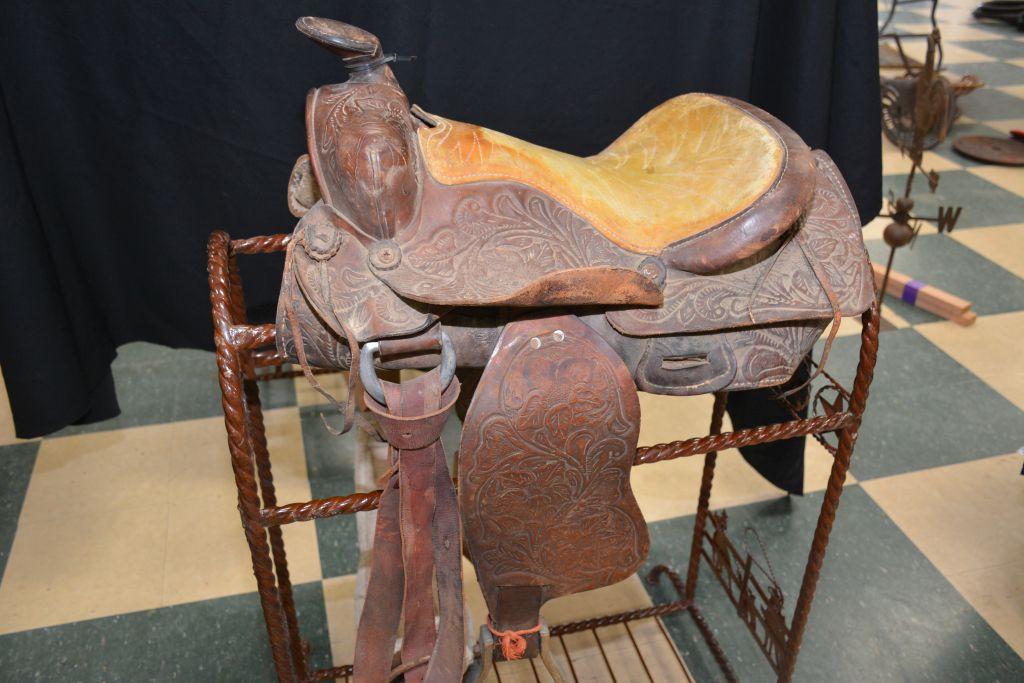 Western Saddle, 15" Seat