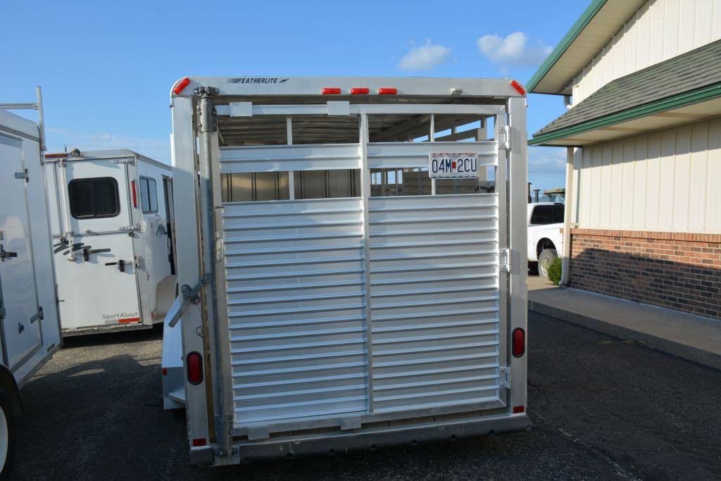 Featherlite Livestock Trailer, 14', 2 Compartments, Good Wood Floor, 2 5/16" Hitch, 225/75R15 @90%,