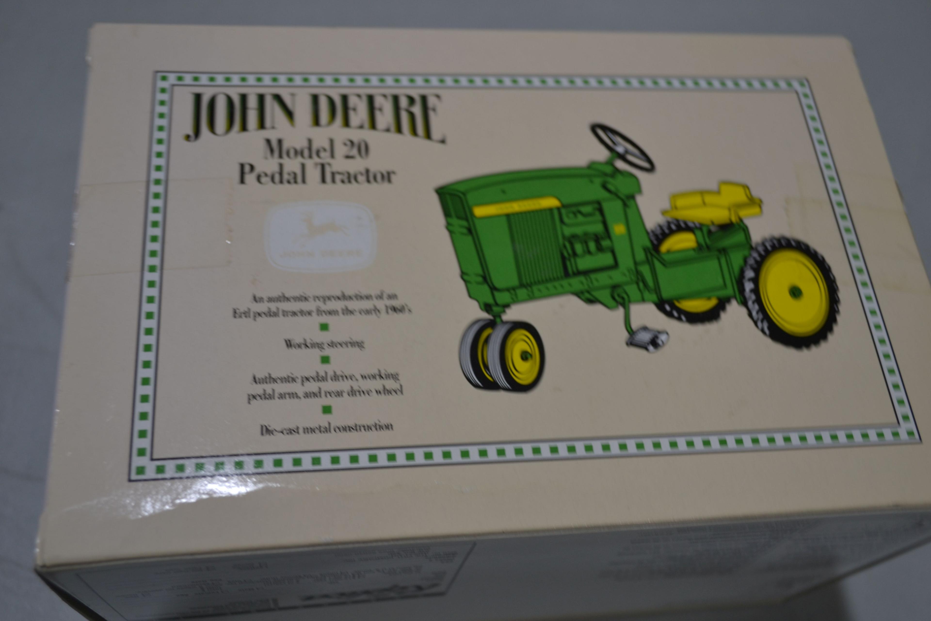 Ertl John Deere Model 20 Pedal Tractor