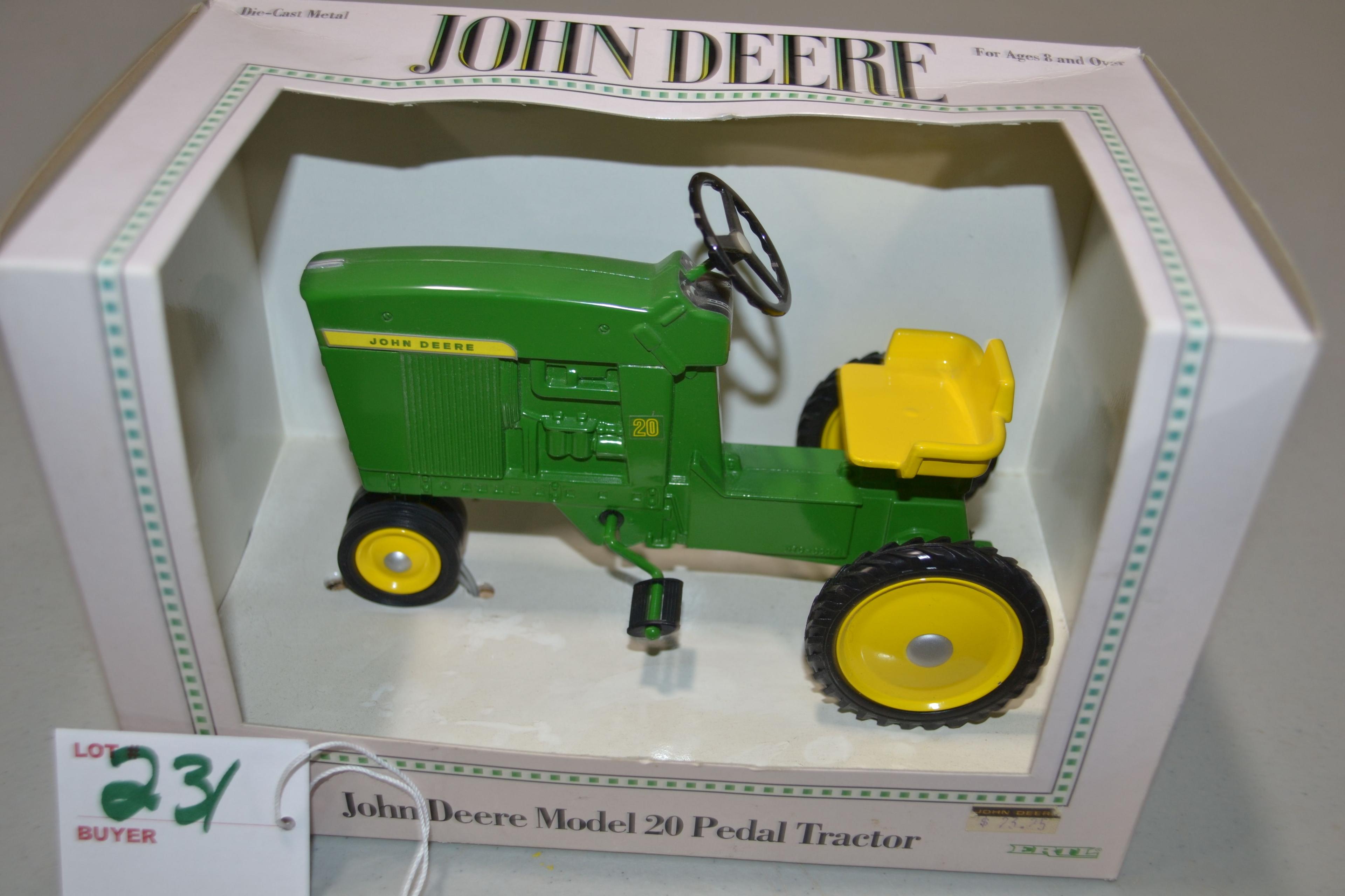 Ertl John Deere Model 20 Pedal Tractor