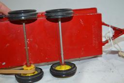 Vintage Ertl New Holland Sperry Rand Manure Spreader
