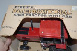 Vintage Ertl International 5088 Tractor w/Cab; 1/16 Scale; NIB