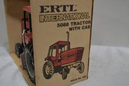 Vintage Ertl International 5088 Tractor w/Cab; 1/16 Scale; NIB