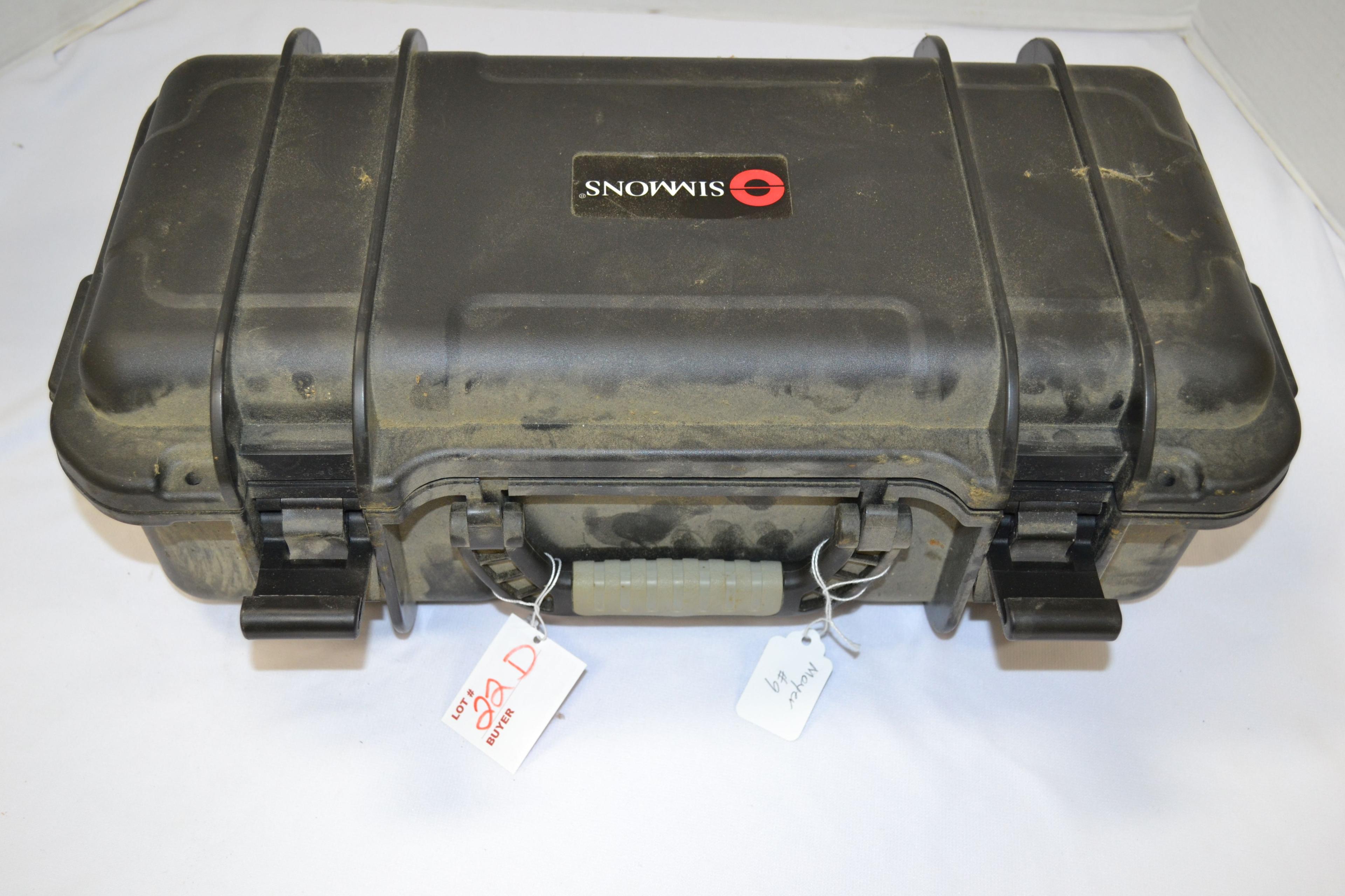 Simmons Model 846060 Spotting Scope w/Tripod in Hard Case; Can be used with camera.