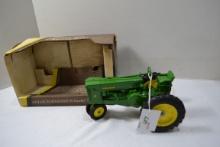 Ertl Collector's Edition 1953 John Deere 70 1/16 Scale Narrow Front Row Crop Tractor w/Box