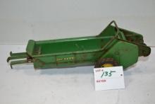 Ertl John Deere 1950s 1/16 Scale Manure Spreader