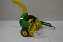 Ertl John Deere Big Farm 8600 1/16 Scale Self Forage Harvester No. 6