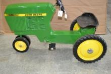 John Deere 4450 Narrow Front Pedal Tractor