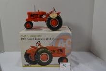 Ertl Allis-Chalmers 1953 WD-45 50th Anniversary 1/16 Scale Tractor w/Medallion and Box