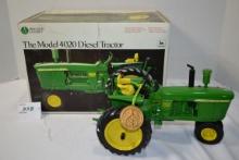 Ertl Precision Classics No. 3 John Deere Model 4020 1/16 Scale Diesel Tractor w/Medallion and Box
