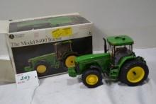Ertl Precision Classics No. 8 John Deere Model 8400 1/32 Scale Tractor w/Box