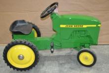 Ertl John Deere 8400? Pedal Tractor