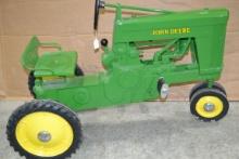 Ertl 1954 John Deere Large 60 Pedal Tractor