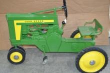 Ertl 1956 John Deere Model 620 Pedal Tractor