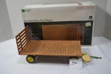 Ertl Precision Classics No. 19 John Deere 1/16 Scale Hay Wagon w/Medallion and Box