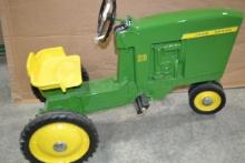 Ertl 1963 John Deere Model 20 Pedal Tractor