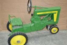 Ertl 1956 John Deere Model 620 Pedal Tractor