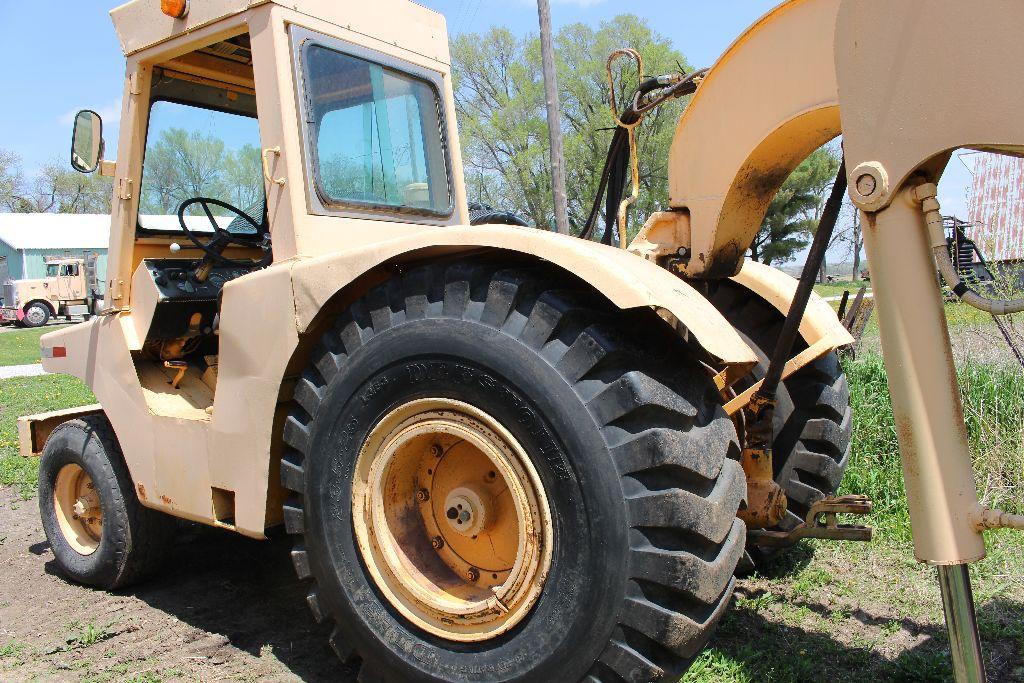 John Deere 760A scraper, low hours on engine overhaul and transmission, rea