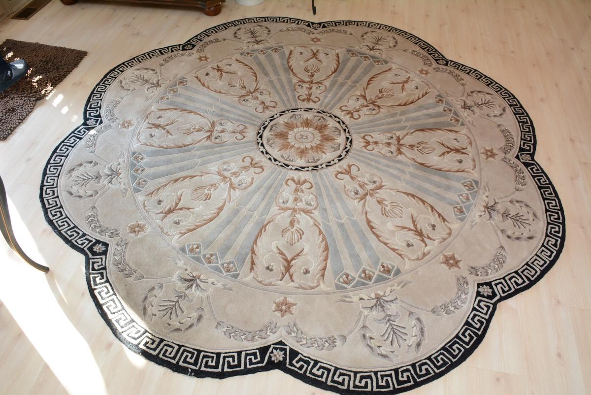 96" Round Silk Carpet