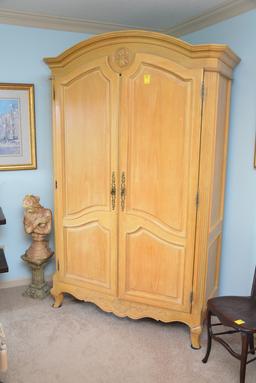 Armoire