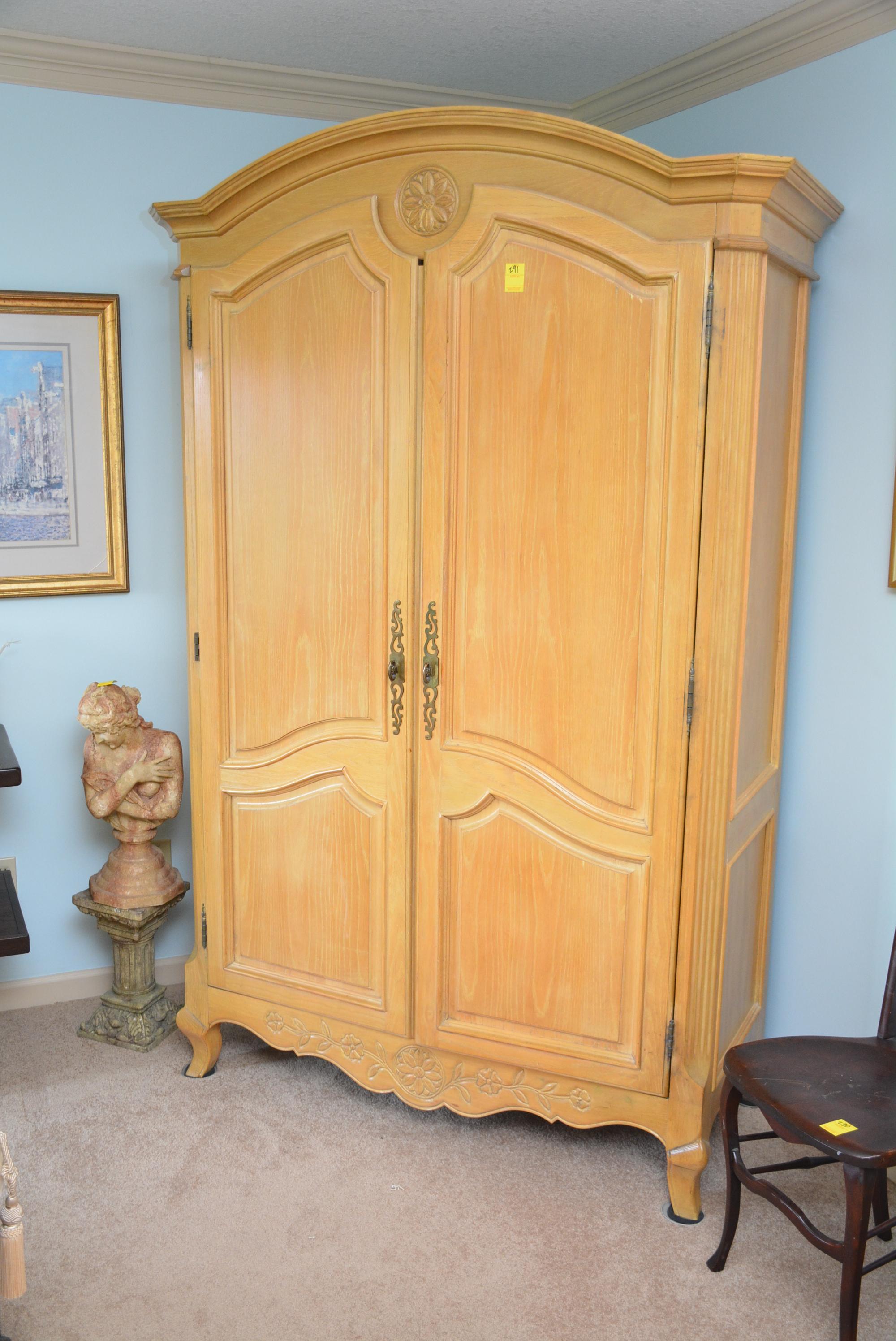 Armoire