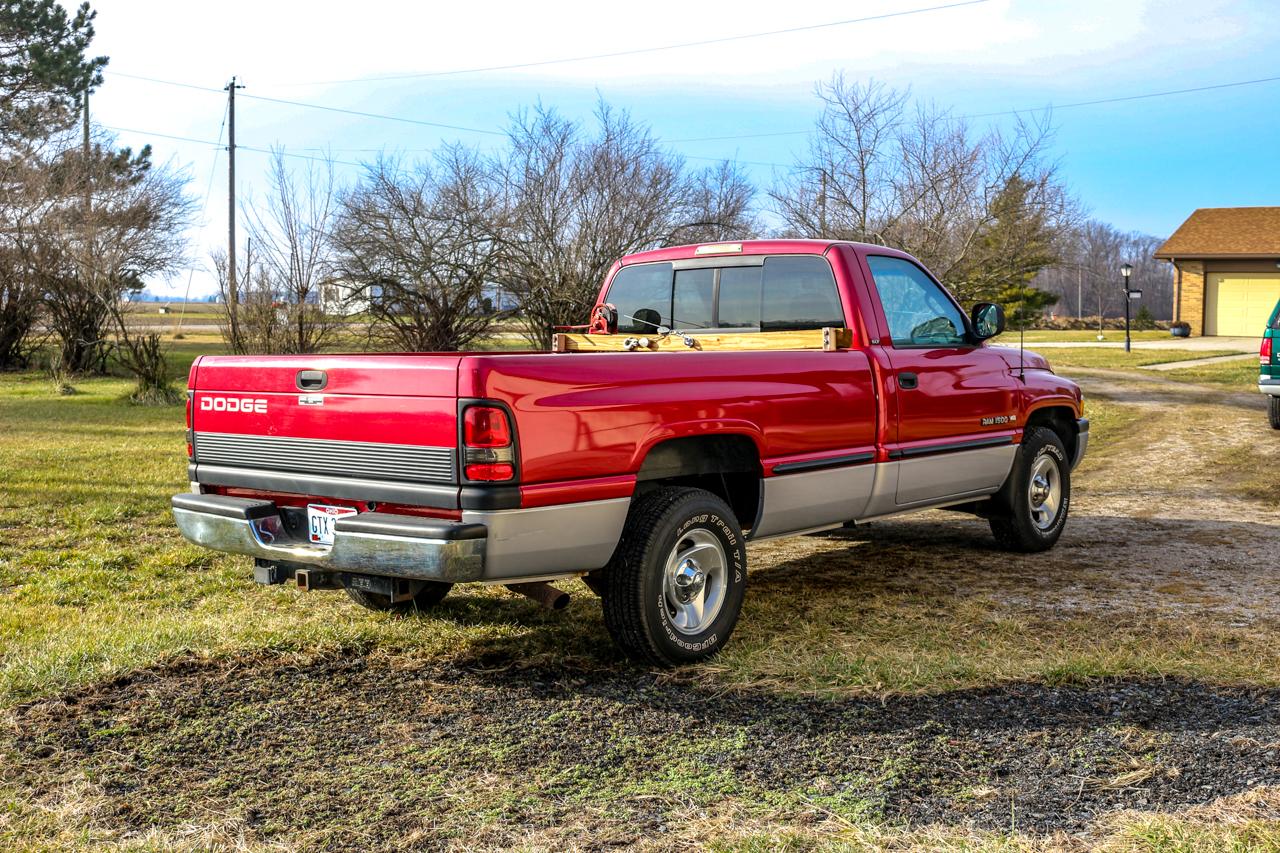 1999 Dodge Ram 1500 Pickup Truck with V8 Magnum Engine, Laramie SLT