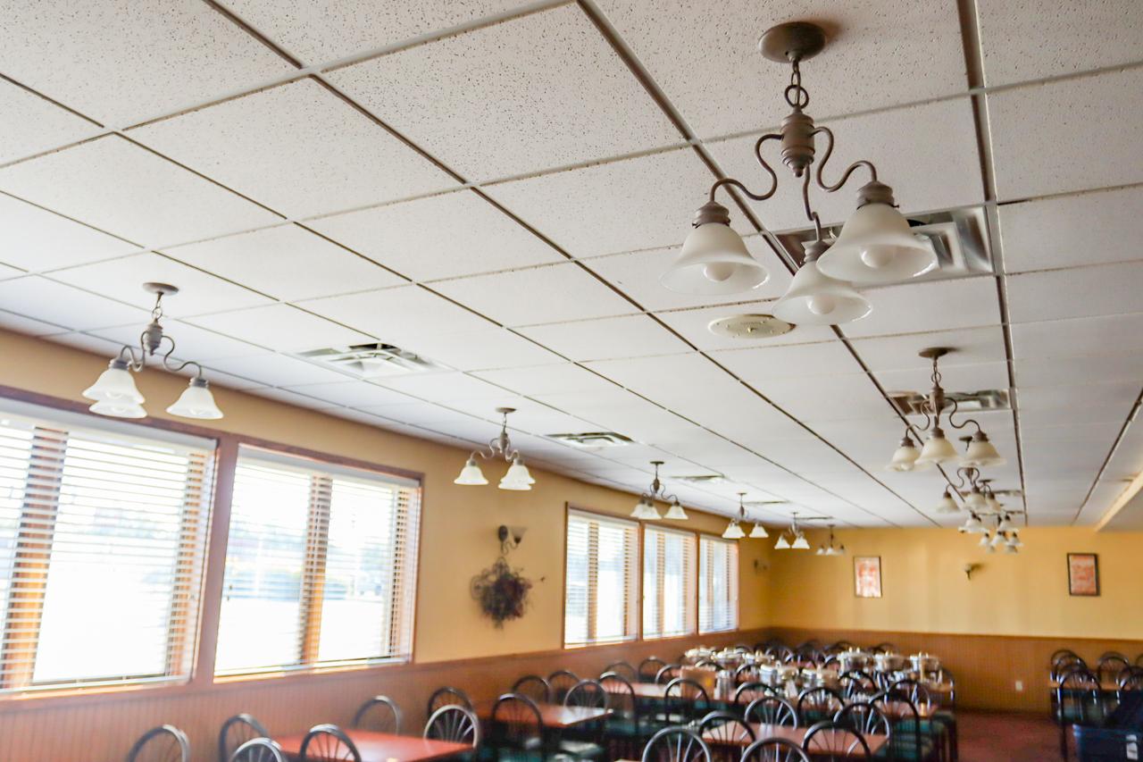 (12) 3-Tier Ceiling Lights