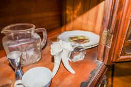 All Home Décor, Glass & Porcelain on bottom shelf