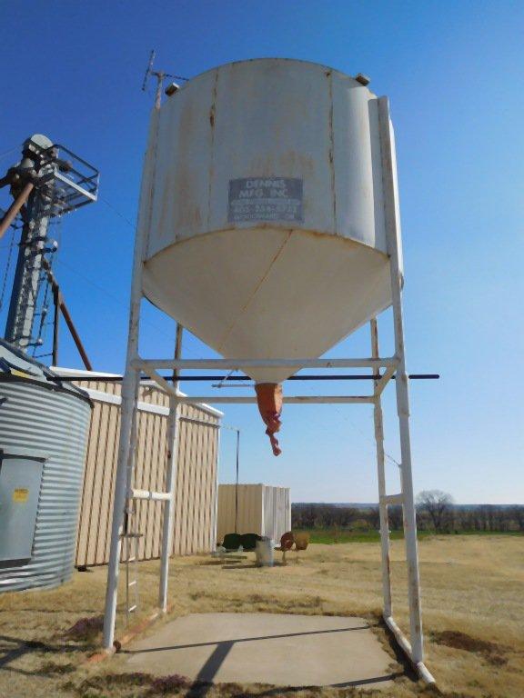 DENNIS 25 T. OH FEED BIN (TO BE MOVED)