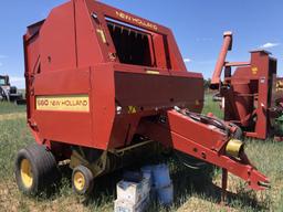 NH 660 ROUND BALER, TWINE TIE