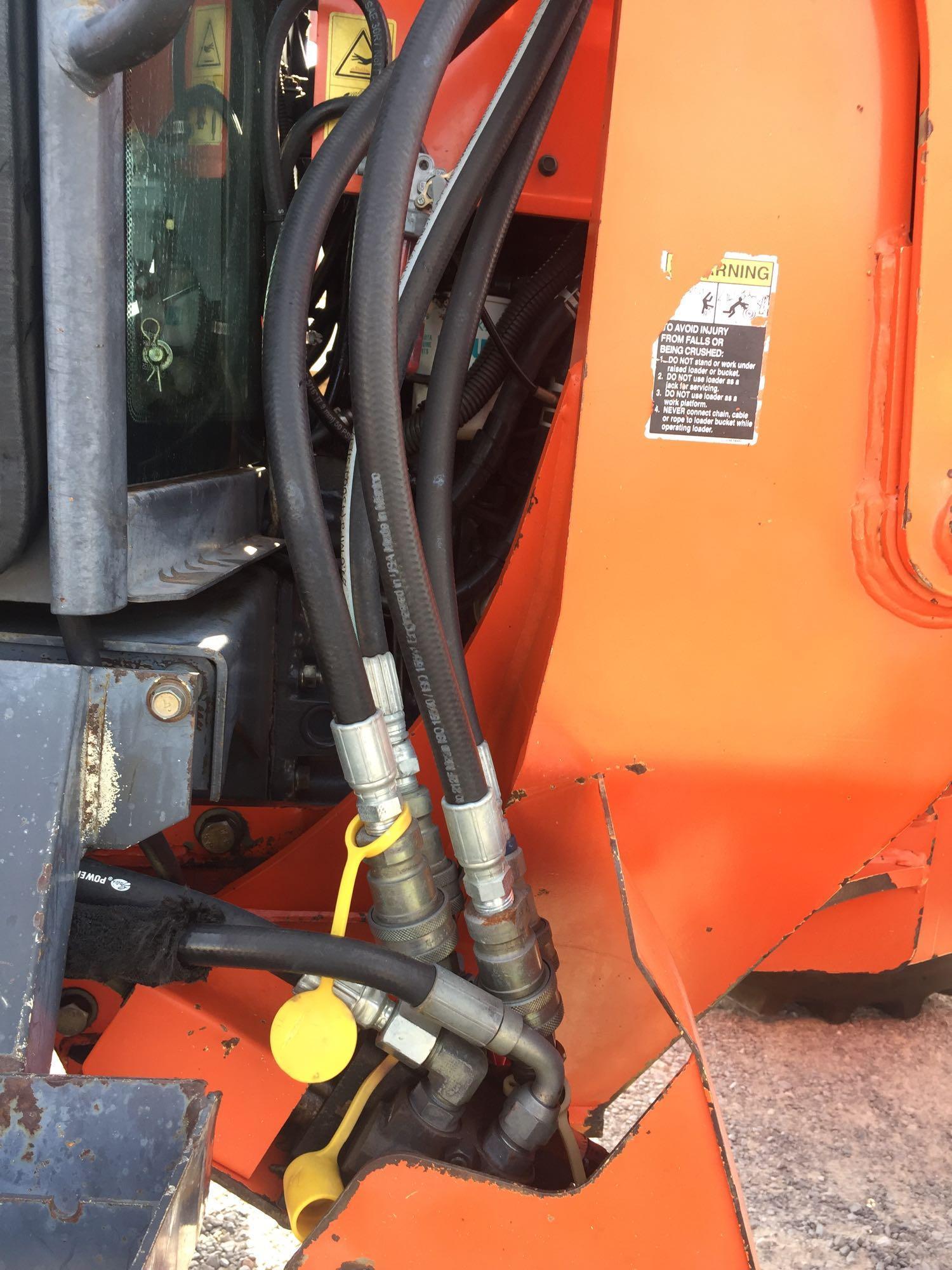 2004 KUBOTA M105S TRACTOR