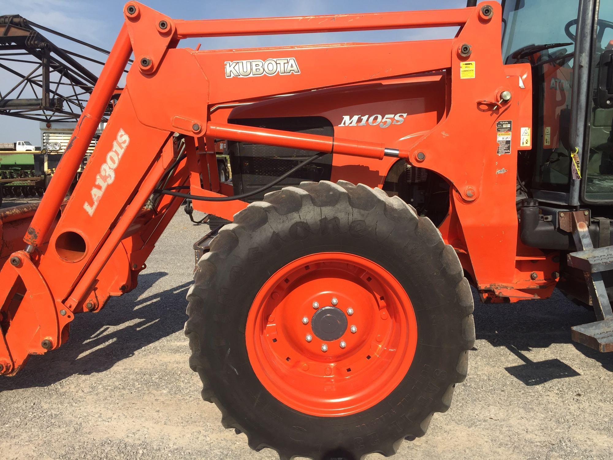 2004 KUBOTA M105S TRACTOR