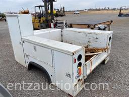 KNAPHEIDE UTILITY BED WITH 100 GALLON DIESEL